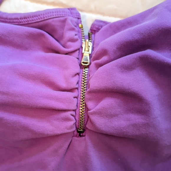 VS RARE Yoga Cami - Picture 3 of 10